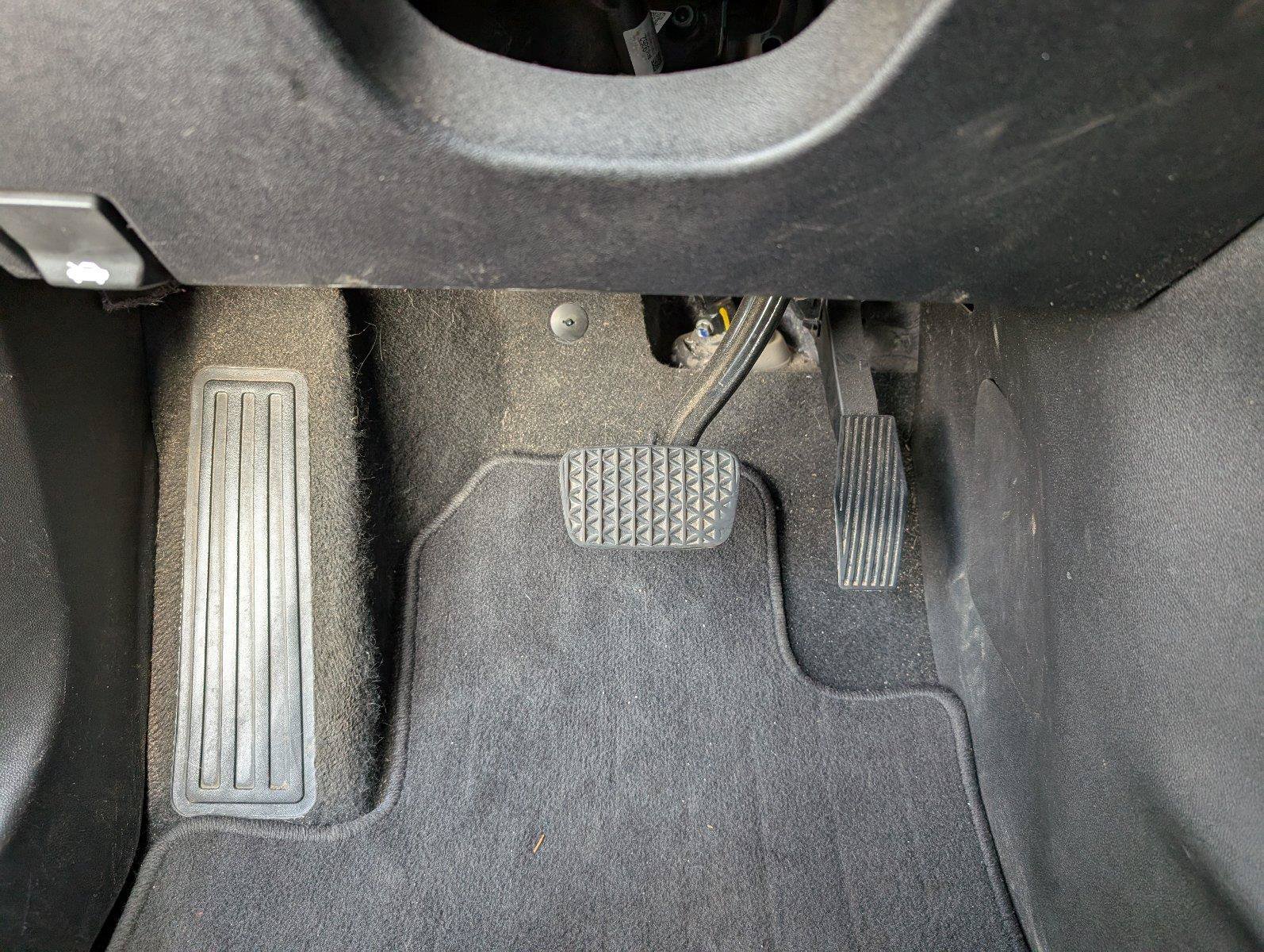 Used 2018 GMC Terrain SLE FWD image 29