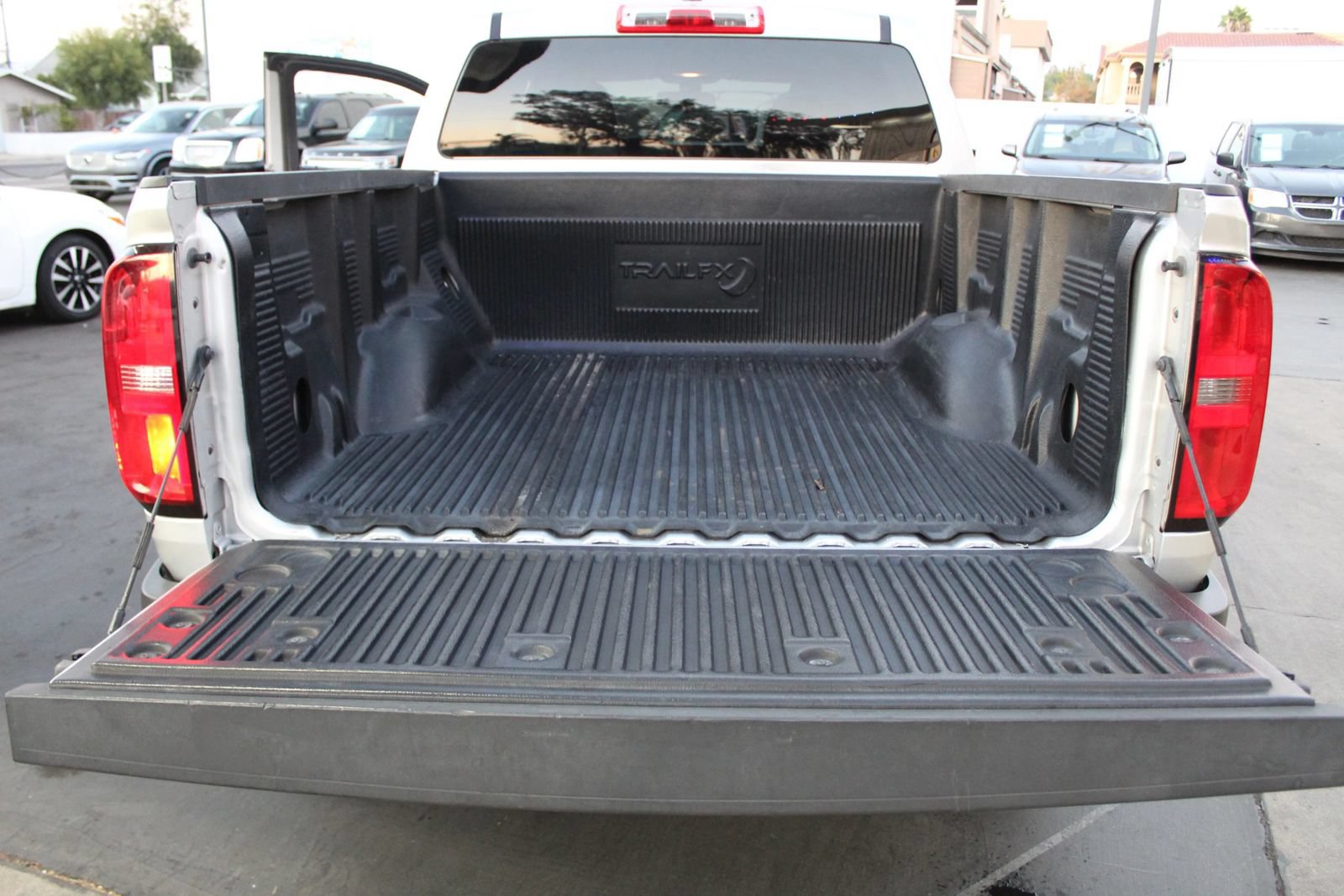 Used 2020 Chevrolet Colorado LT RWD image 27