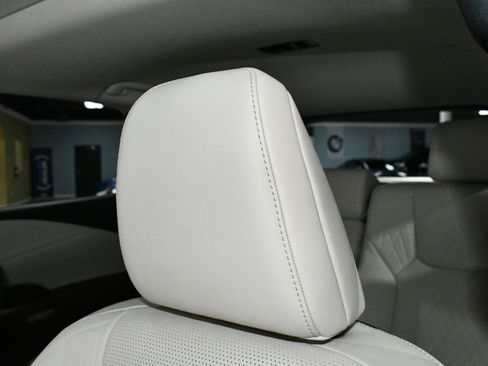 Used 2025 Lexus RX 350 Premium Plus w/ Accessory Package image 9