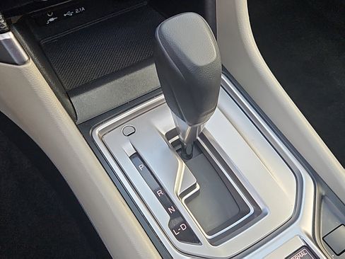 Used 2021 Subaru Forester Premium image 19