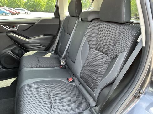Used 2019 Subaru Forester Premium w/ All-Weather Package AWD/4WD image 18