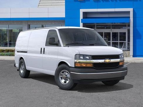 New 2026 Chevrolet Express 2500 w/ Driver Convenience Package RWD image 40