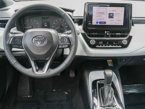 Used 2024 Toyota Corolla SE w/ SE Premium Package FWD image 13