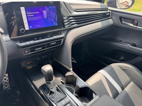 Certified 2025 Toyota Camry SE w/ Convenience Package FWD image 29