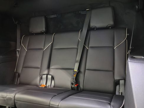 Used 2023 Cadillac Escalade Premium Luxury image 66