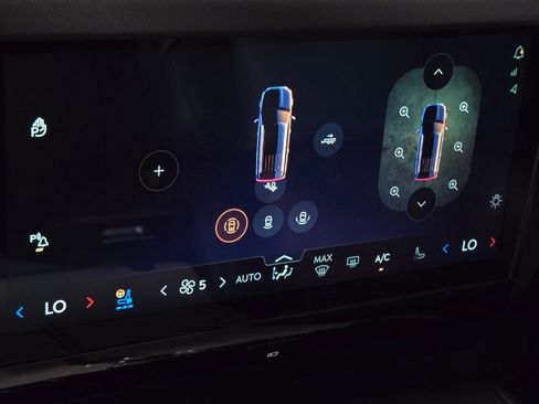 New 2026 Lincoln Navigator Reserve w/ Jet Appearance Package AWD/4WD image 25