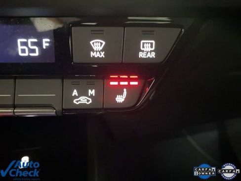 Used 2024 Audi Q4 e-tron Premium Plus w/ Premium Plus image 49