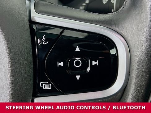 Used 2020 Volvo XC90 T6 Momentum image 16