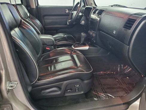 Used 2009 HUMMER H3T Luxury image 15