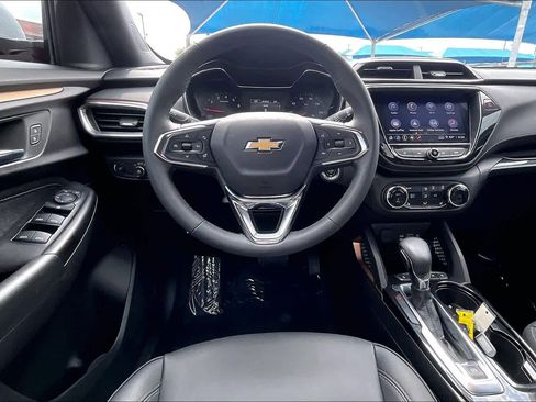 Used 2023 Chevrolet TrailBlazer ACTIV w/ Convenience Package image 6