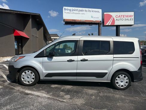 Used 2020 Ford Transit Connect XL image 2
