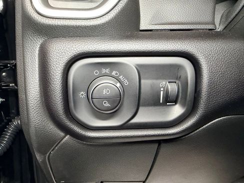 Used 2025 RAM 2500 Big Horn AWD/4WD image 5