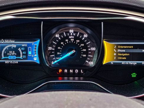 Used 2015 Ford Fusion Energi SE image 22