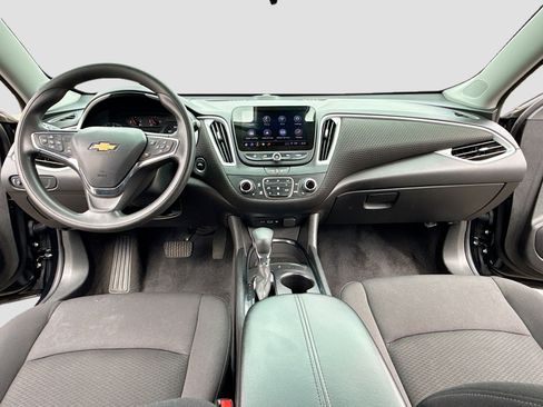 Used 2023 Chevrolet Malibu LT FWD image 3
