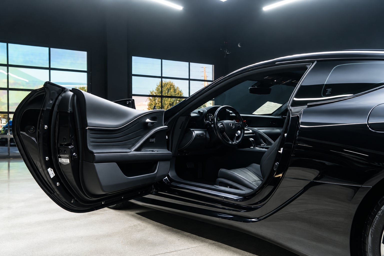 Used 2019 Lexus LC 500 Coupe w/ Touring Package RWD image 13