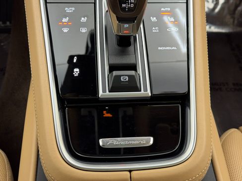 Used 2022 Porsche Panamera 4S Executive AWD/4WD image 34