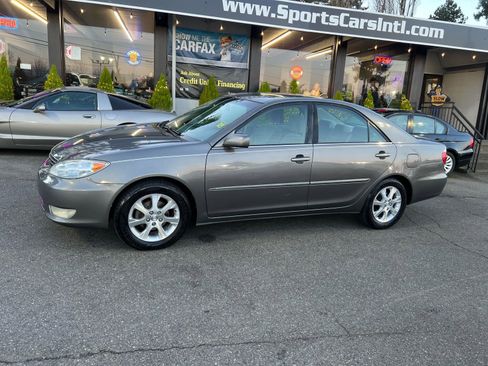Used 2005 Toyota Camry XLE FWD image 2
