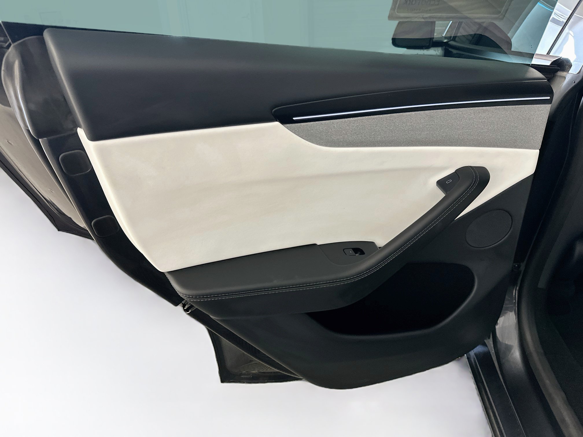 Used 2026 Tesla Model Y AWD image 28