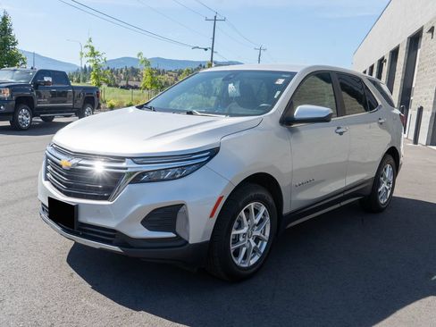 Used 2022 Chevrolet Equinox LT AWD/4WD image 3