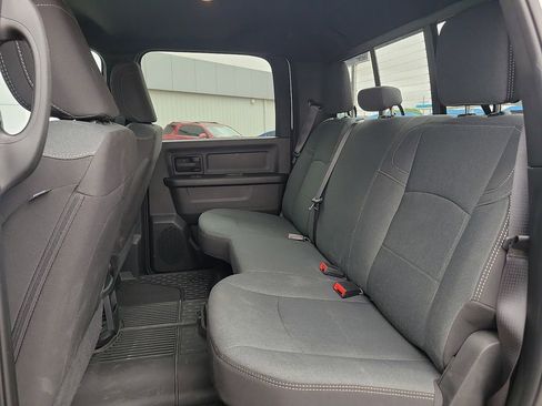 Used 2024 RAM 3500 Tradesman w/ Chrome Appearance Group AWD/4WD image 8