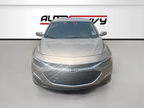 Used 2024 Chevrolet Malibu RS FWD image 2