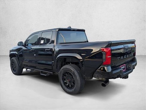 Used 2025 Toyota Tacoma SR5 AWD/4WD image 9
