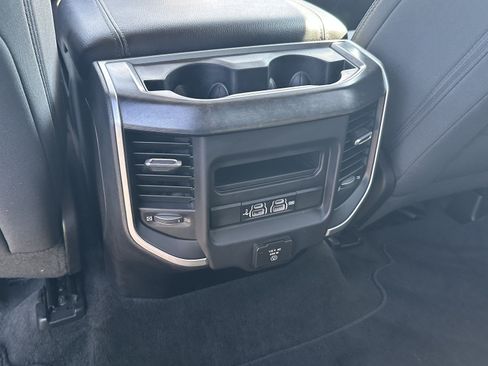 Used 2020 RAM 1500 Big Horn AWD/4WD image 30