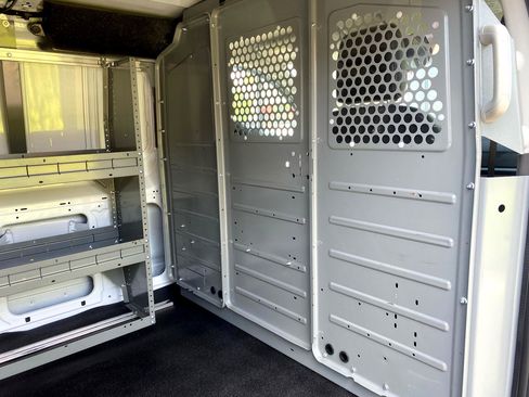 Used 2020 Ford Transit 250 Low Roof AWD image 6