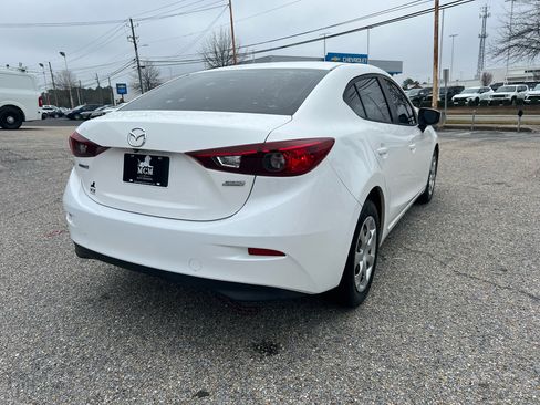 Used 2018 MAZDA MAZDA3 Sport image 22