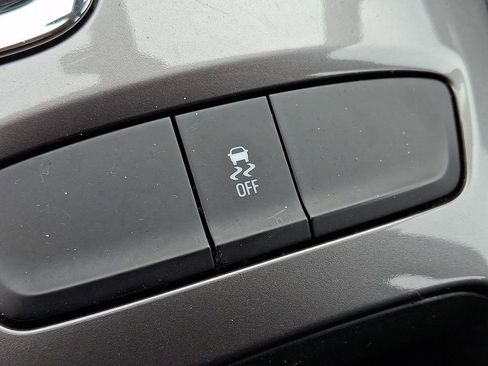 Used 2017 Chevrolet Cruze LT w/ Convenience Package image 26