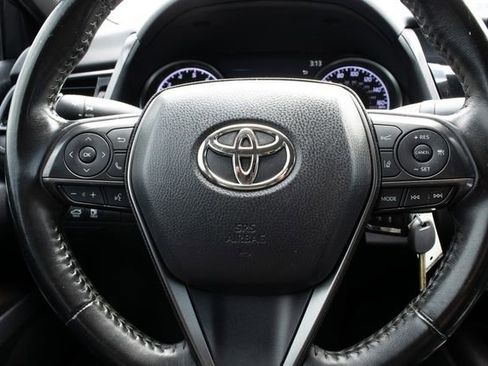 Used 2022 Toyota Camry SE image 26