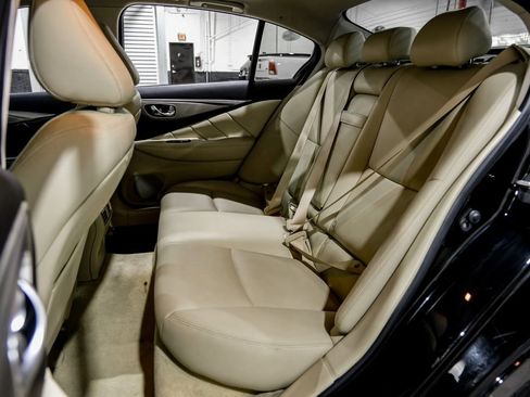 Used 2016 INFINITI Q50 3.0t Premium w/ 3.0T Premium Plus Package image 41