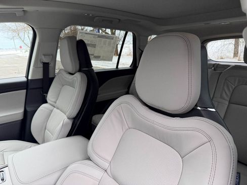 New 2026 Lincoln Aviator Reserve image 10