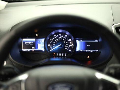 Used 2022 Ford Edge SEL image 14