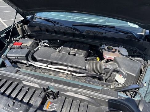 Used 2025 Chevrolet Silverado 1500 LT image 28