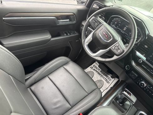 Used 2025 GMC Sierra 1500 SLT w/ SLT Premium Package image 14