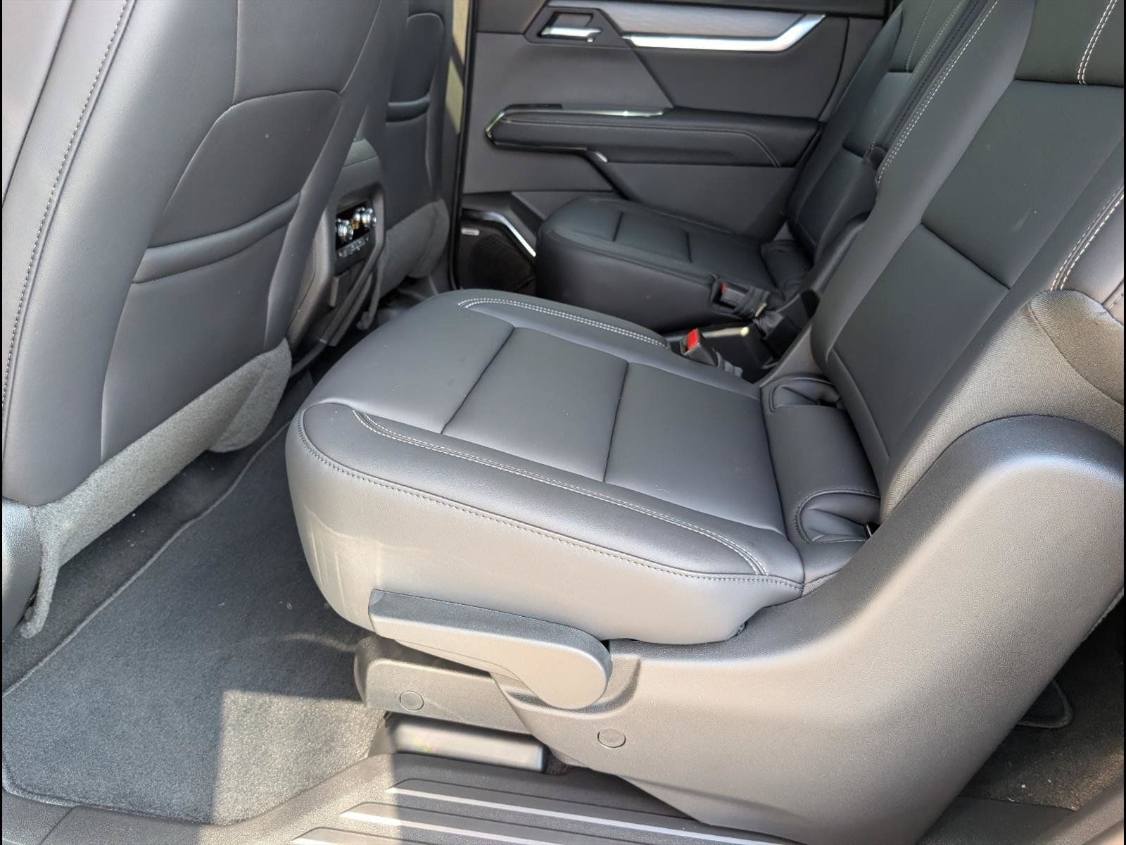 New 2027 GMC Acadia Elevation w/ Black Edition FWD image 12