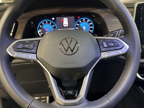 New 2026 Volkswagen Atlas SEL Premium R-Line image 30