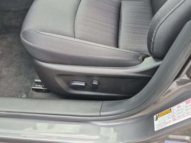 Used 2025 Nissan Altima 2.5 SV AWD/4WD image 11