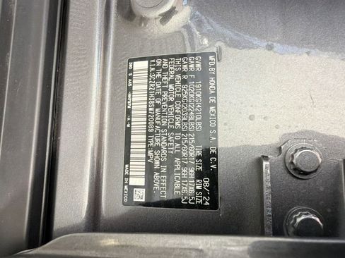 Certified 2025 Honda HR-V LX image 19