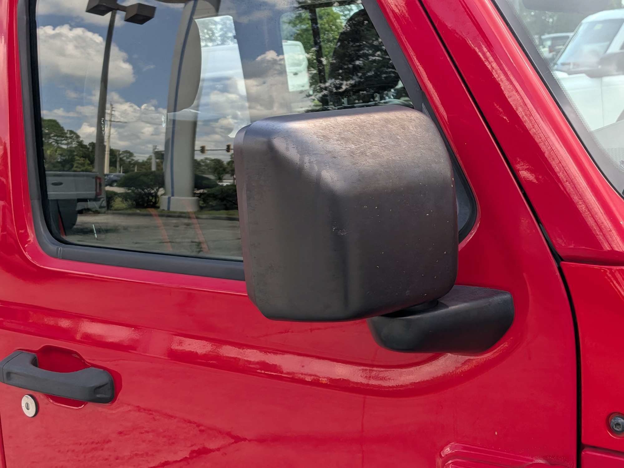 Used 2018 Jeep Wrangler Unlimited Sport AWD/4WD image 11