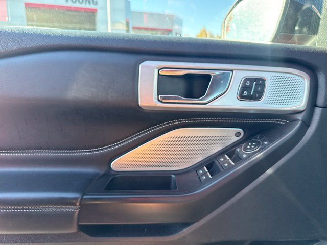 Used 2020 Ford Explorer ST w/ Premium Technology Package AWD/4WD image 17