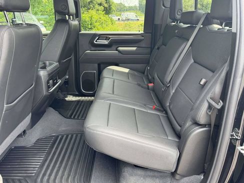Used 2026 Chevrolet Silverado 2500 LT w/ Z71 Chrome Sport Edition AWD/4WD image 18
