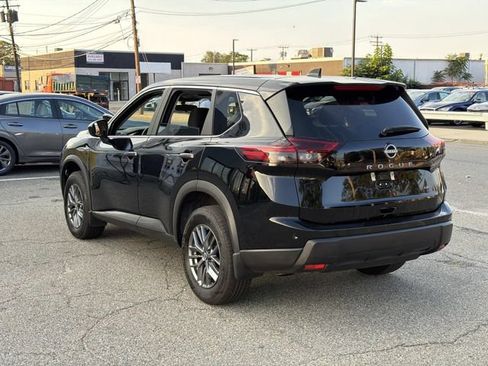 Certified 2025 Nissan Rogue S AWD/4WD image 5