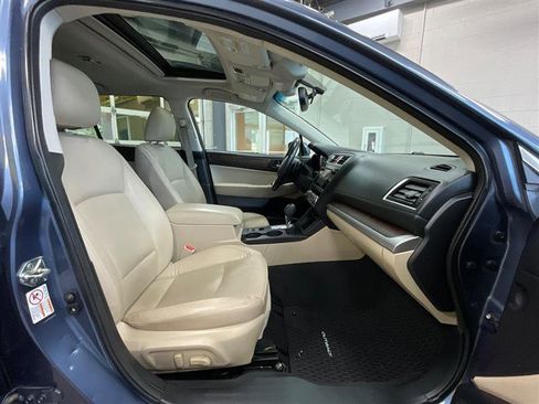 Used 2016 Subaru Outback 2.5i Limited AWD/4WD image 9