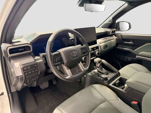 Certified 2025 Toyota Tacoma 4x4 Double Cab Hybrid image 8