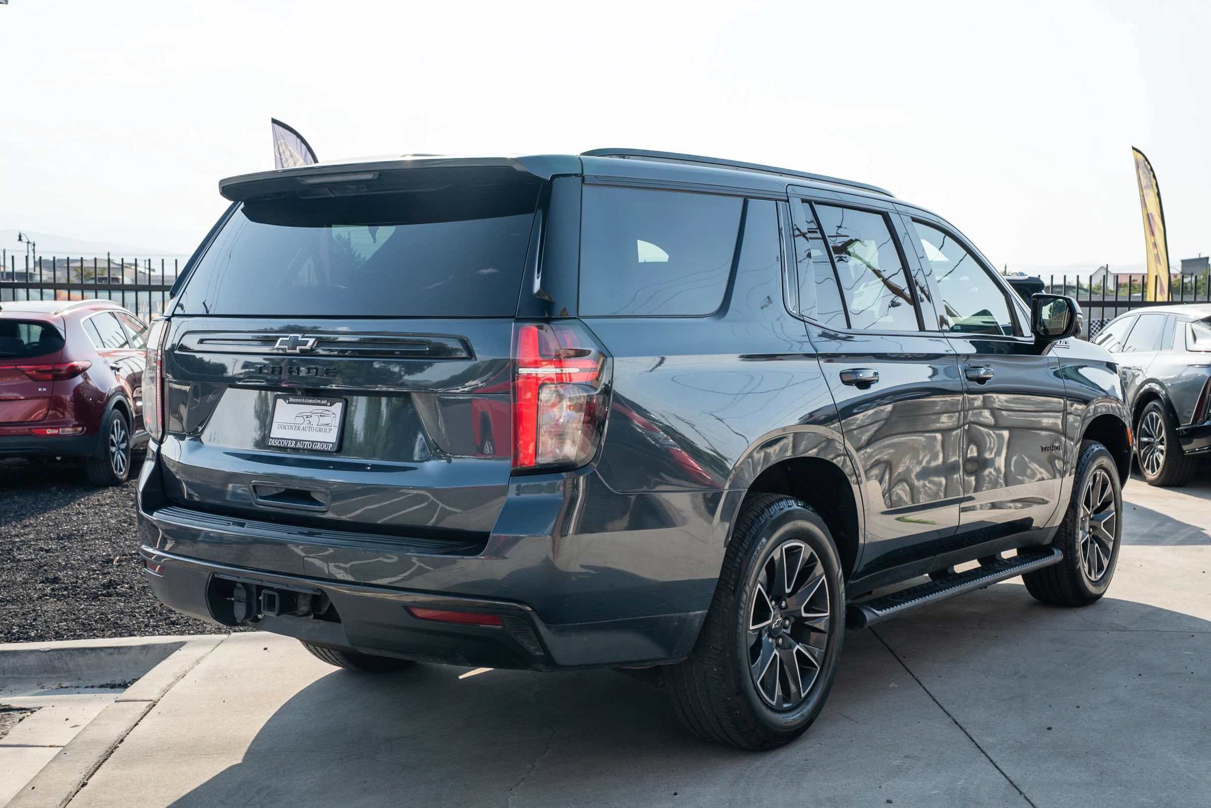 Used 2021 Chevrolet Tahoe Z71 w/ Z71 Signature Package AWD/4WD image 9