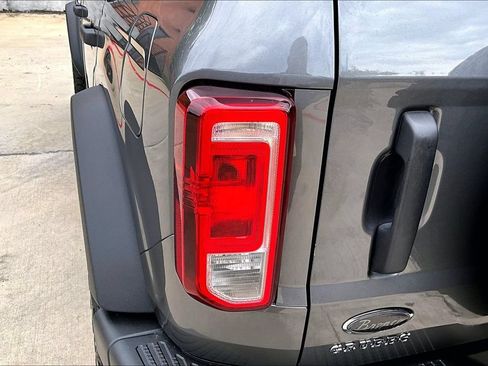 Used 2024 Ford Bronco Black Diamond AWD/4WD image 40