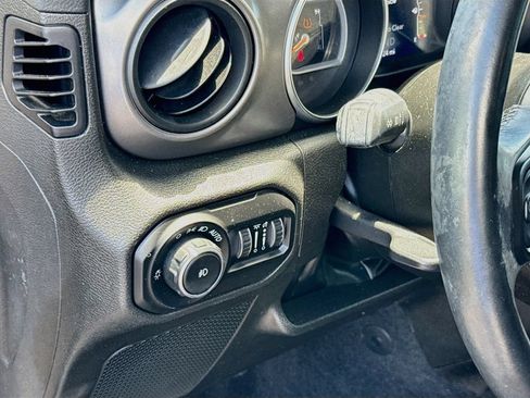 Used 2022 Jeep Wrangler Unlimited Sport w/ Sun And Sound Package AWD/4WD image 11