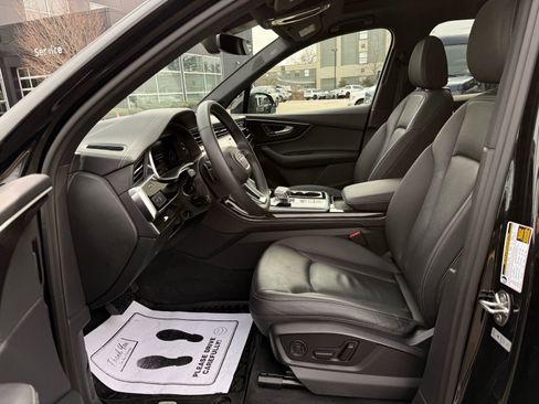 Used 2025 Audi Q7 3.0T Premium Plus w/ Premium Plus Package image 46